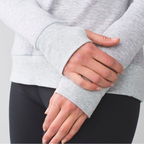 Lululemon In A Cinch Long Sleeve TeeHeathered Light Grey / Classic Stripe - Picture 8 of 12